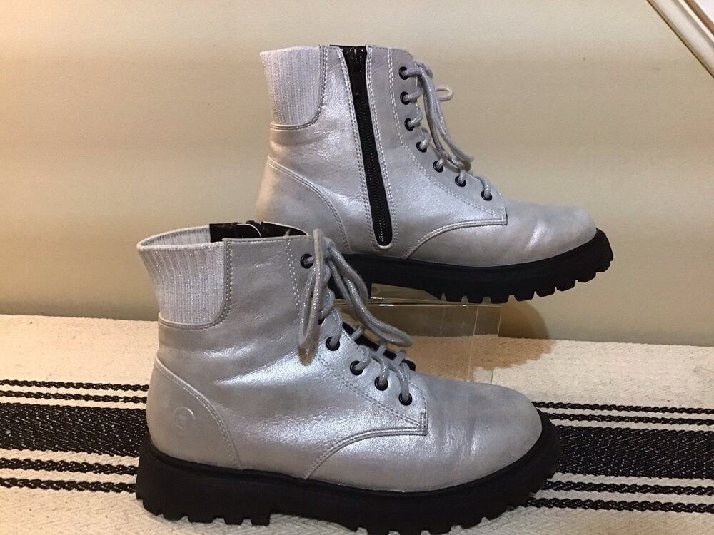Lands End Girls Silver Combat Boot Youth Sz 3